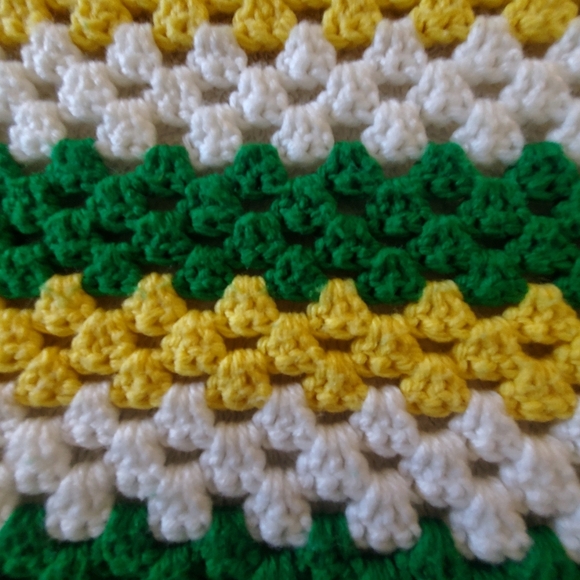 Homemade Crocheted Square Afghan Throw/Blanket Vintage Cottagecore 60" x 60" - Picture 4 of 5